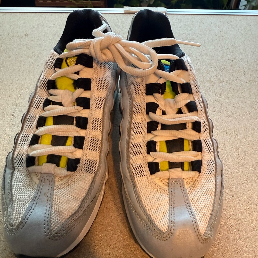 Nike  AirMax kids Gray and Black Sneakers - Picture 2 of 5